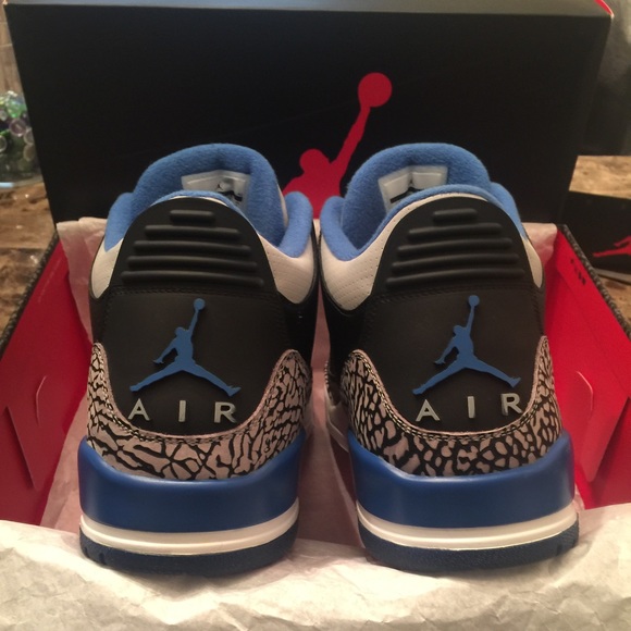 Jordan 3 retro 🔴SOLD🔴 - Picture 3 of 4