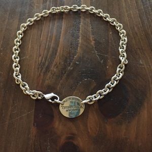 Tiffany & Co. Signature necklace