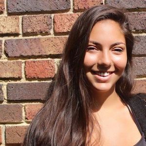 Meet your Posher, Ana