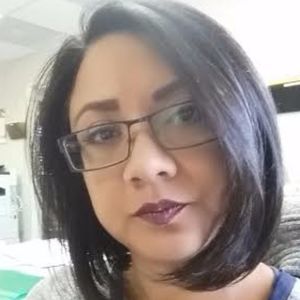 Meet your Posher, Leticia