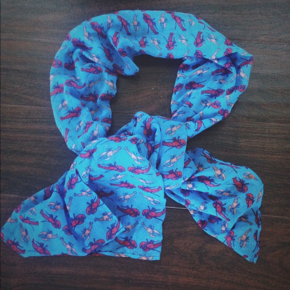 Adorable J Crew Lobster Scarf 🐠