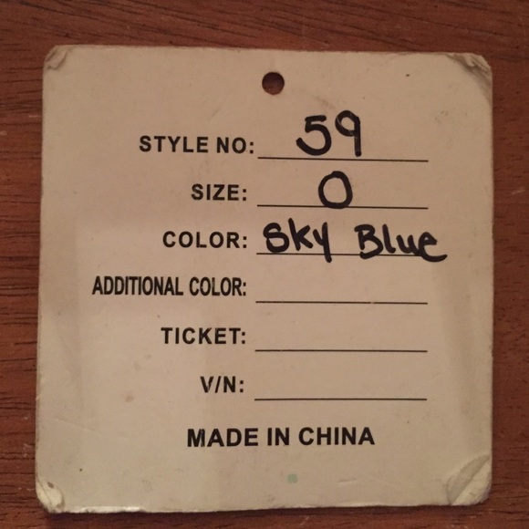 Prom dress - Picture 2 of 3