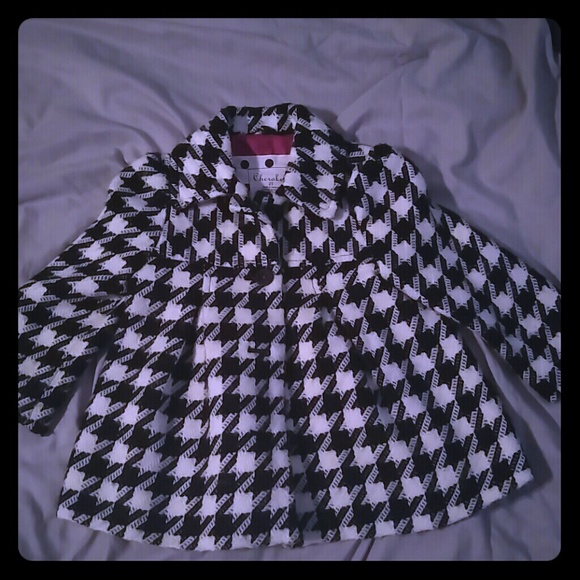 Adorable 2t toddler Houndstooth pea coat