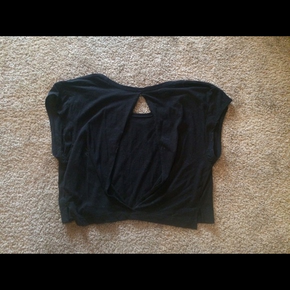 Victoria's Secret Black crop top - Picture 2 of 2