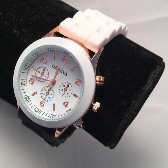 Black/White Combo Silicone watch - Picture 3 of 4