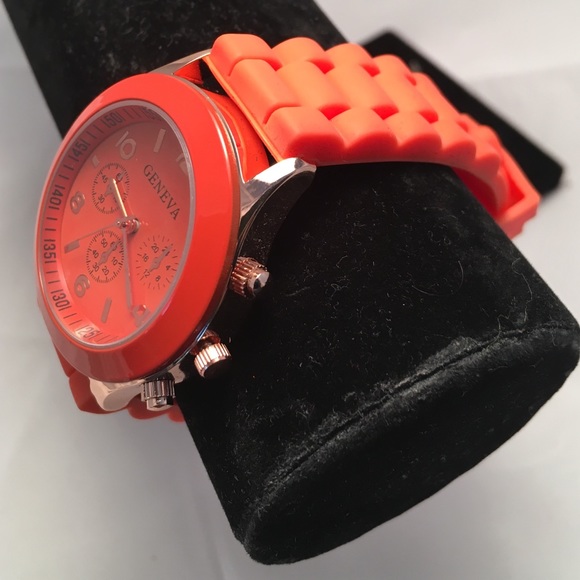Orange Silicone Watch - Picture 2 of 4