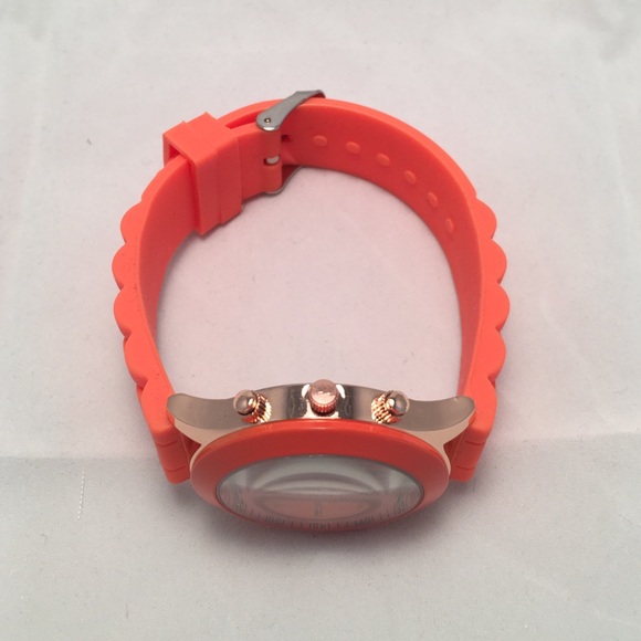 Orange Silicone Watch - Picture 4 of 4
