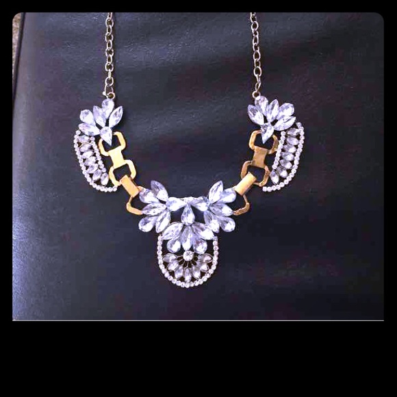 Crystal statement necklace