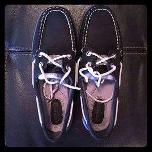Black Sperry's