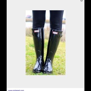 Black hunter rain boots