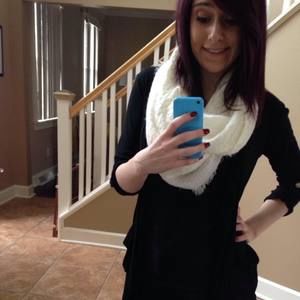 Meet your Posher, Alia