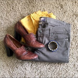 Brand new Paige peg skinny olive/grey jeans