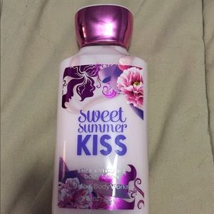 Bath and Body Works SWEET SUMMER KISS lotion