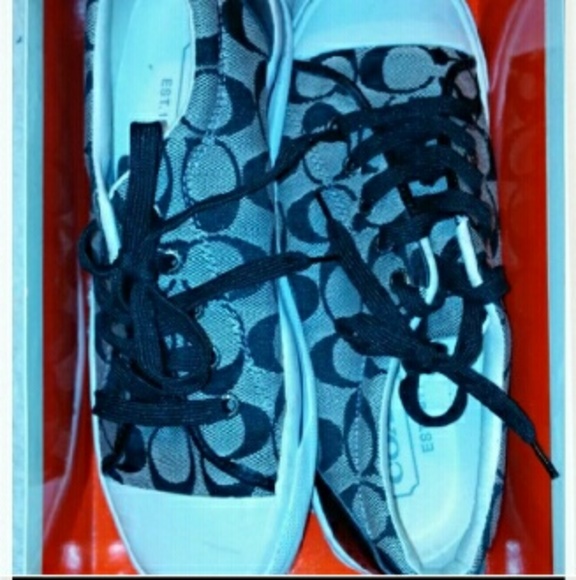 Coach Shoes - ⭐Coach Cc logo Coach sneakers