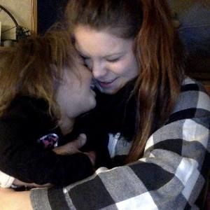 Meet your Posher, Tia