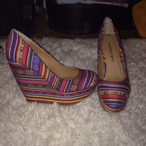 50% OFF TODAY ONLY Like new Steve Madden wedges