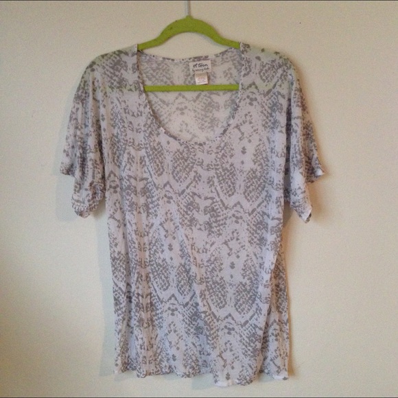 Tunic top Ronny kobo light white sheer snake print