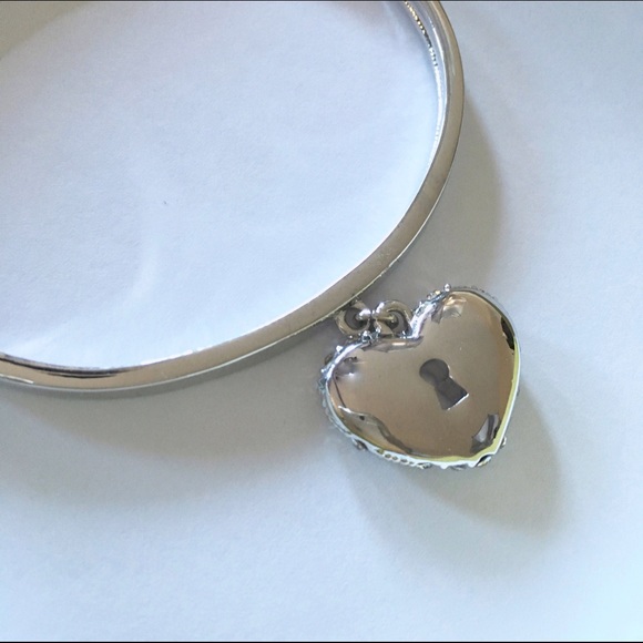 Key to my heart bangle bracelet . Host pick 🌷 - Picture 2 of 4