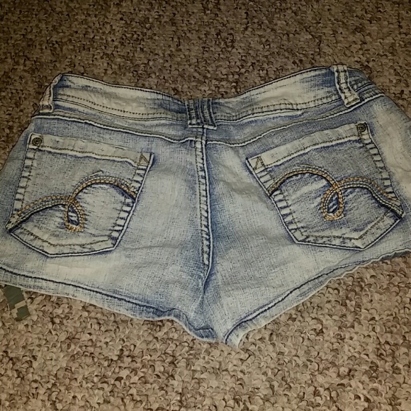 Light wash shorts. - Picture 2 of 2