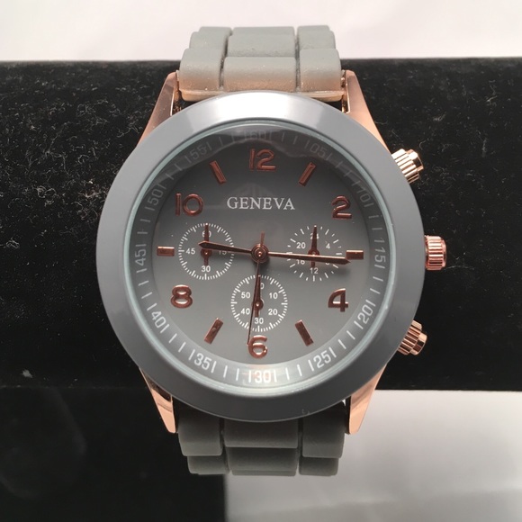 Grey Silicone Watch - Picture 1 of 4