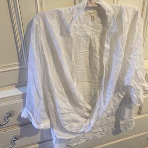 Barely worn silence and noise surplice top
