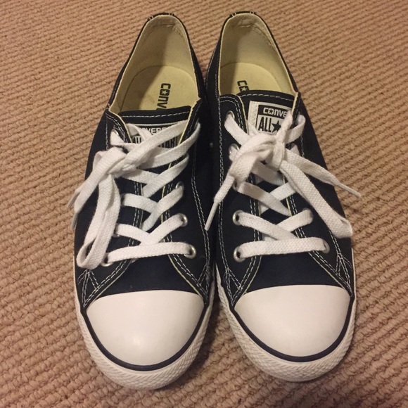 Converse: black, low top, size 9