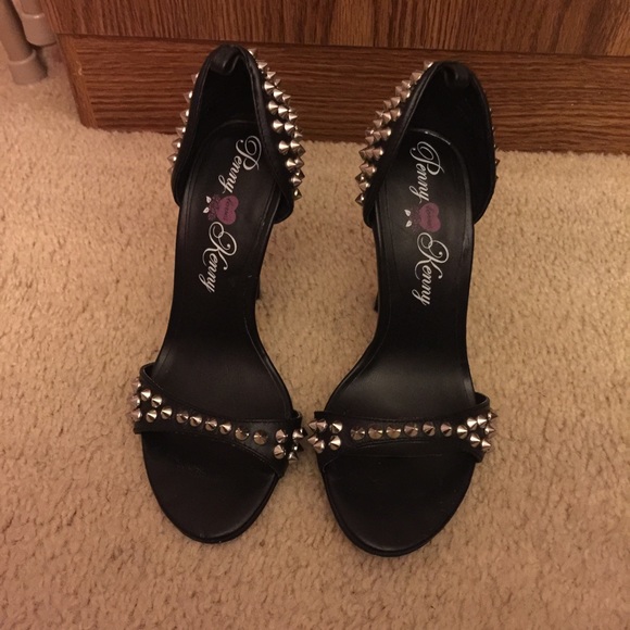 Penny loves Kenny heels