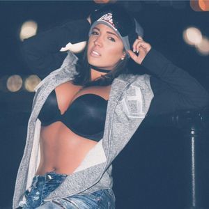 Meet your Posher, Van