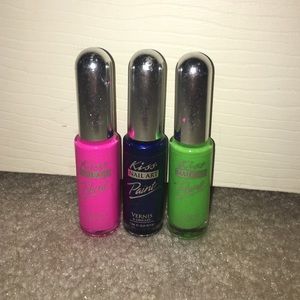 Kiss brand design nail polish