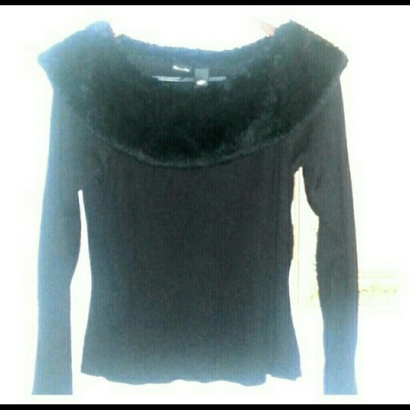 Sweater - Picture 2 of 3
