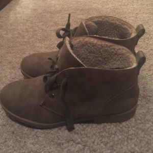 Vintage Low Rise Boots