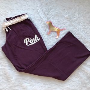 🆕 NWT VS PINK ruby embroidered boyfriend pant