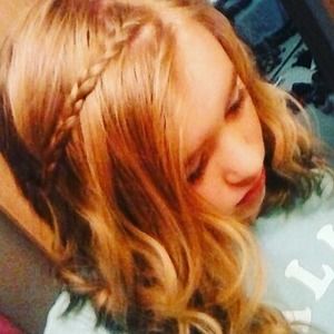 Meet your Posher, Mikayla