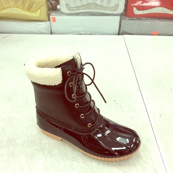 Women's trim cold weather booties
