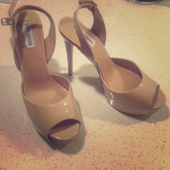 Steve Madden Shoes - Steve Madden Abrill Pump