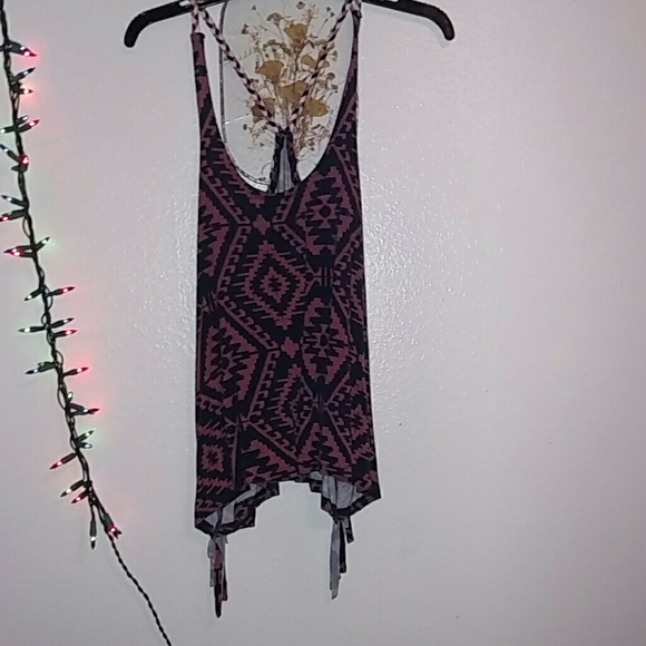 Geometric tank top with side fringe