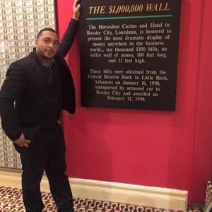 Meet your Posher, Warren