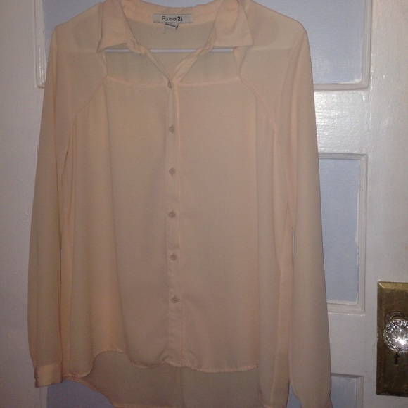 Cut out blouse - Picture 1 of 3