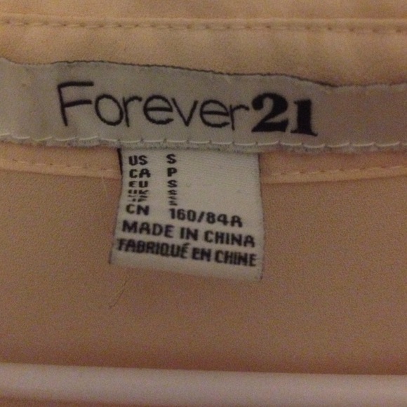 Cut out blouse - Picture 3 of 3