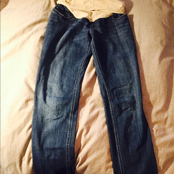 Skinny maternity jeans from pea in the pod