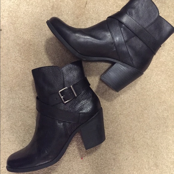 BCBGeneration Shoes - BCBG GENUINE LEATHER BLACK BOOTIES!