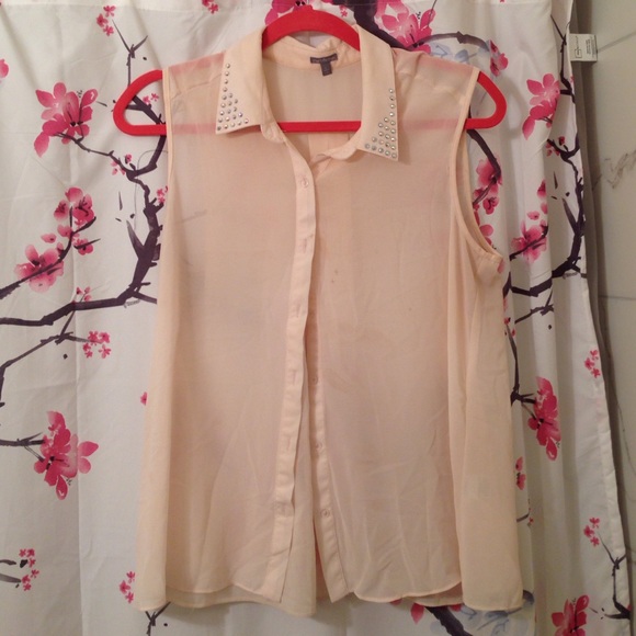 Studded collar sheer tank