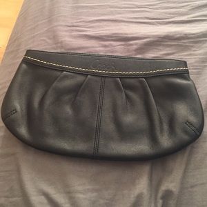 Cute Black leather Coach wristlet bag