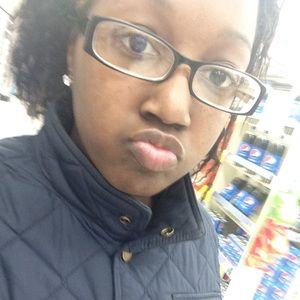 Meet your Posher, Jaleka