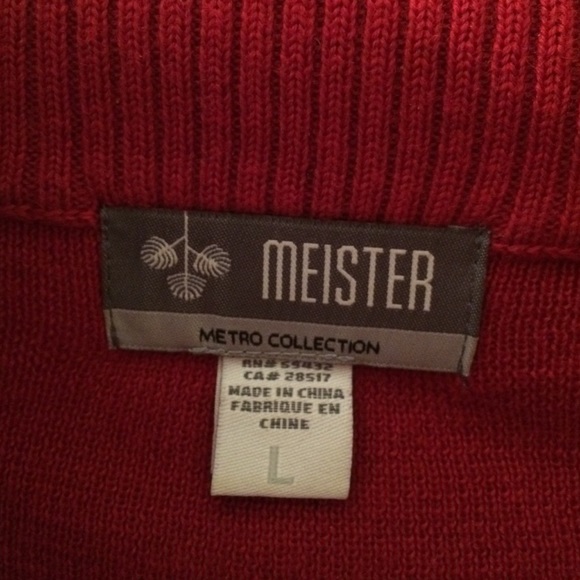 Red Rhinestone Sweater Size Large - Picture 2 of 3