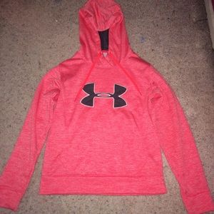 Under Armor Medium Sweatshirt