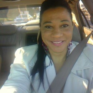 Meet your Posher, April