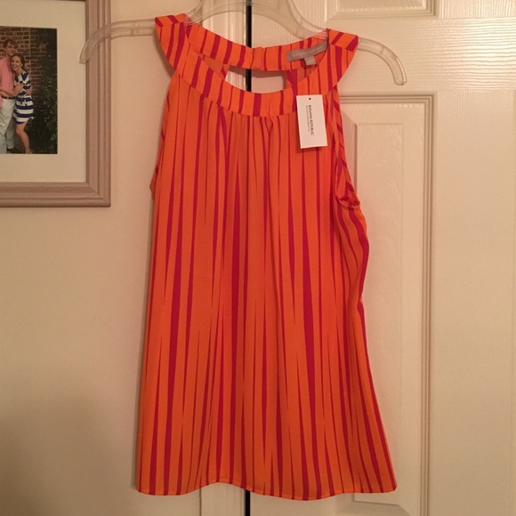 Banana Republic Tops - Banana Republic sleeveless blouse