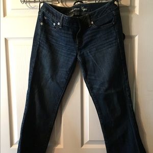 AE FAVORITE BOYFRIEND JEANS