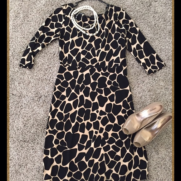 Traces by Tracy Evans giraffe print dress size 8